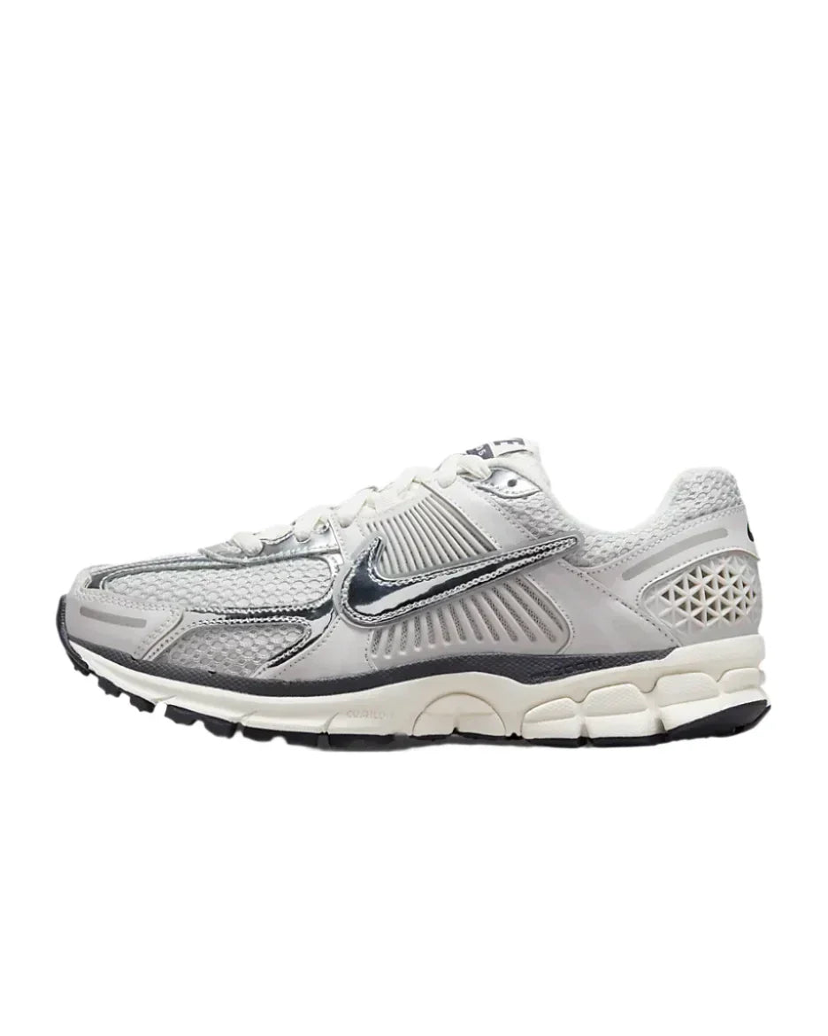 Nike Sportswear ZOOM VOMERO 5 Metallic Platinum