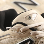 New Balance 9060 Turtledove Black/Silver Metallic