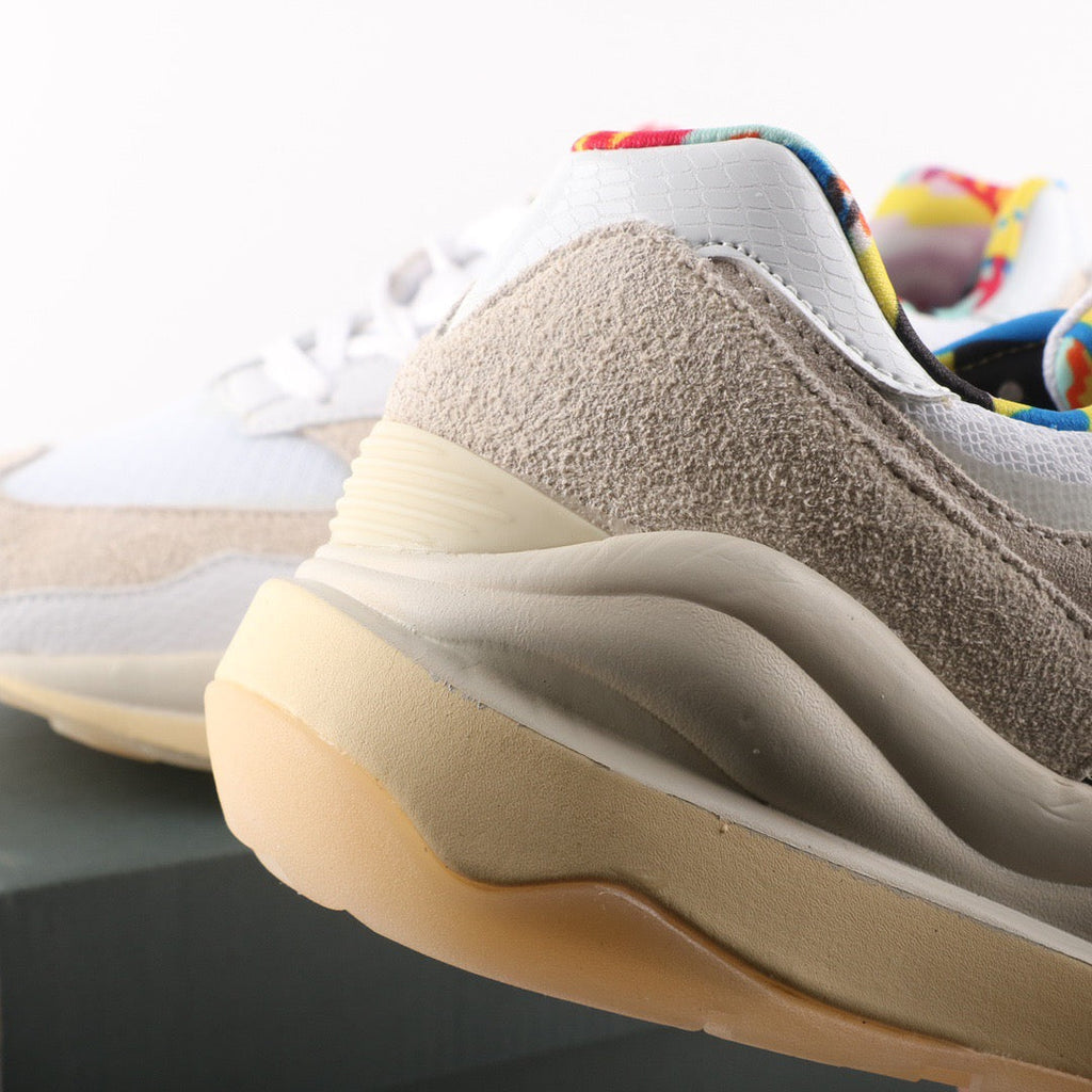 New Balance 5740 Natural White Iridescent
