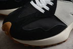New Balance 327 Black / White
