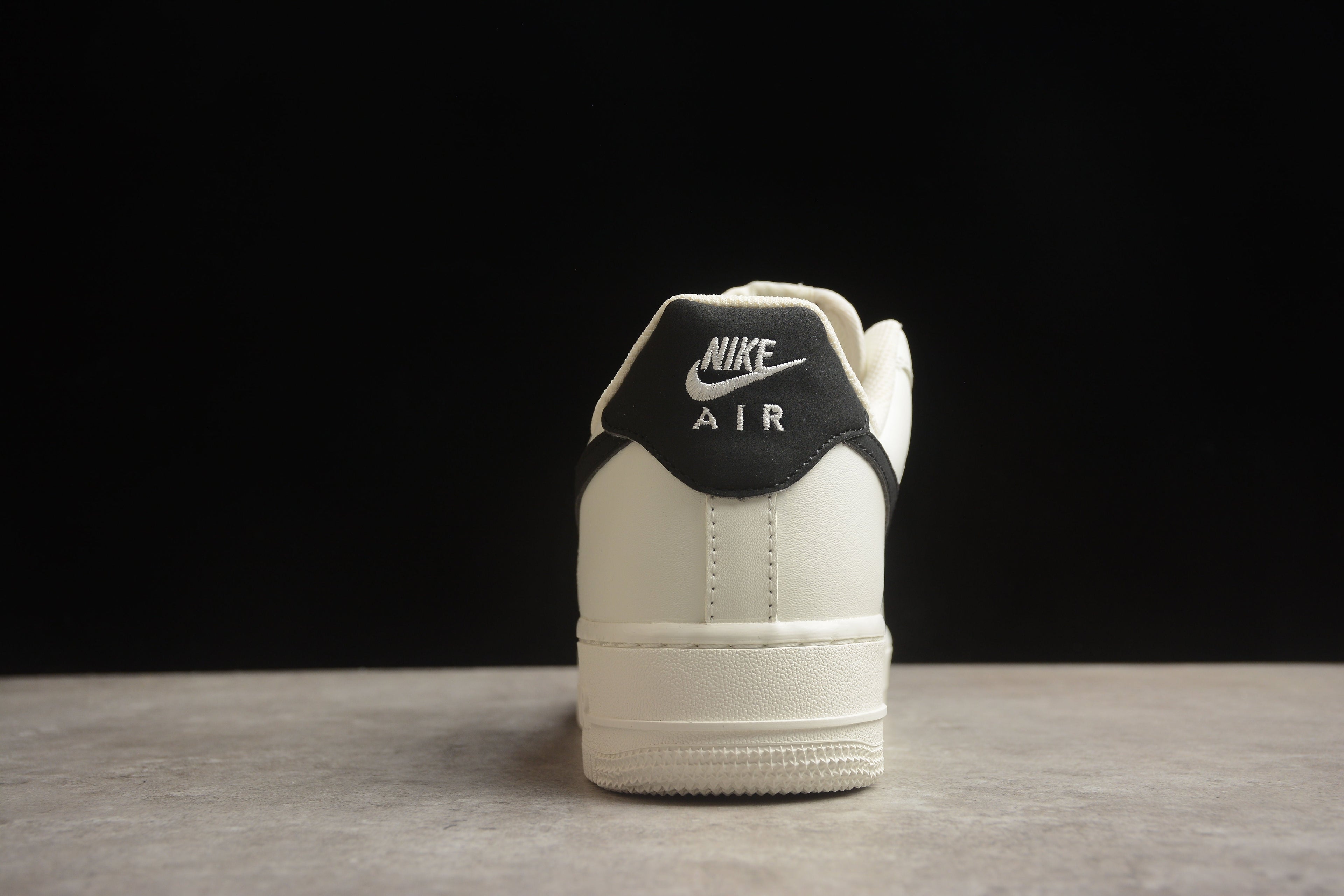 Nike Air Force One White / Black