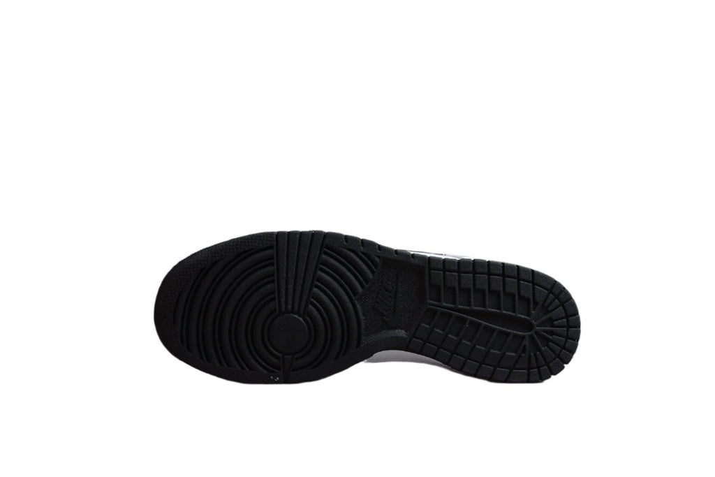 Nike Dunk Low SB White / Black