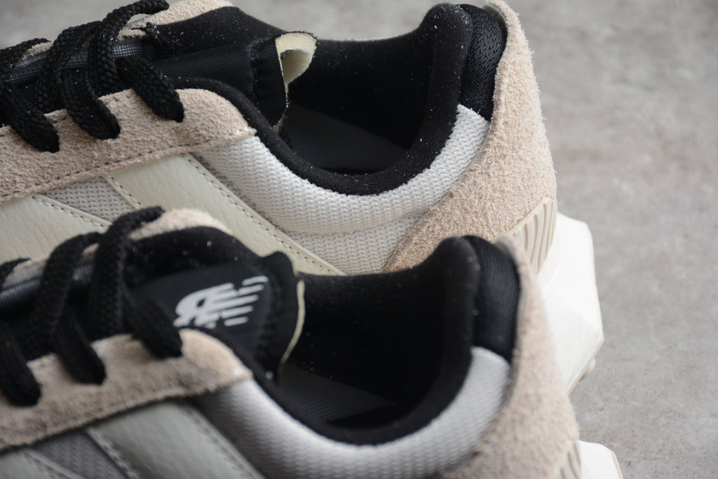 New Balance C72 Beige