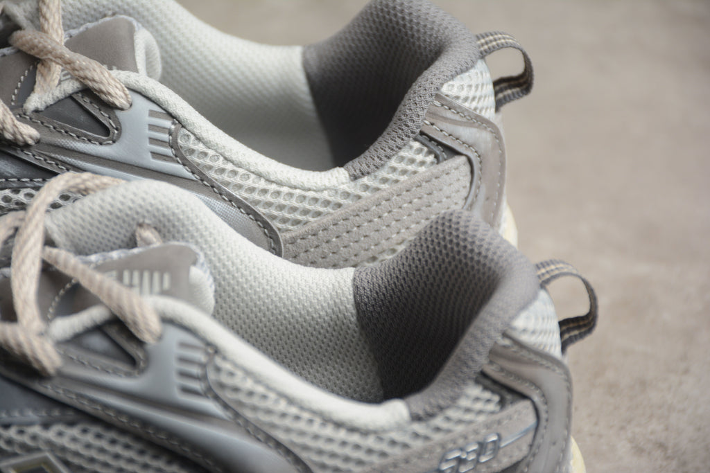 New Balance 530 Grey