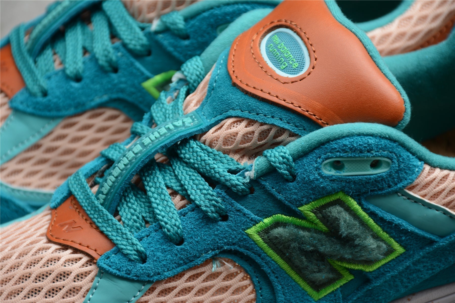 New Balance 2002R Blue / Green