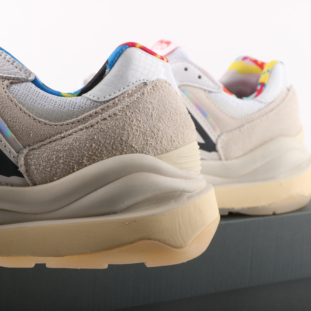 New Balance 5740 Natural White Iridescent
