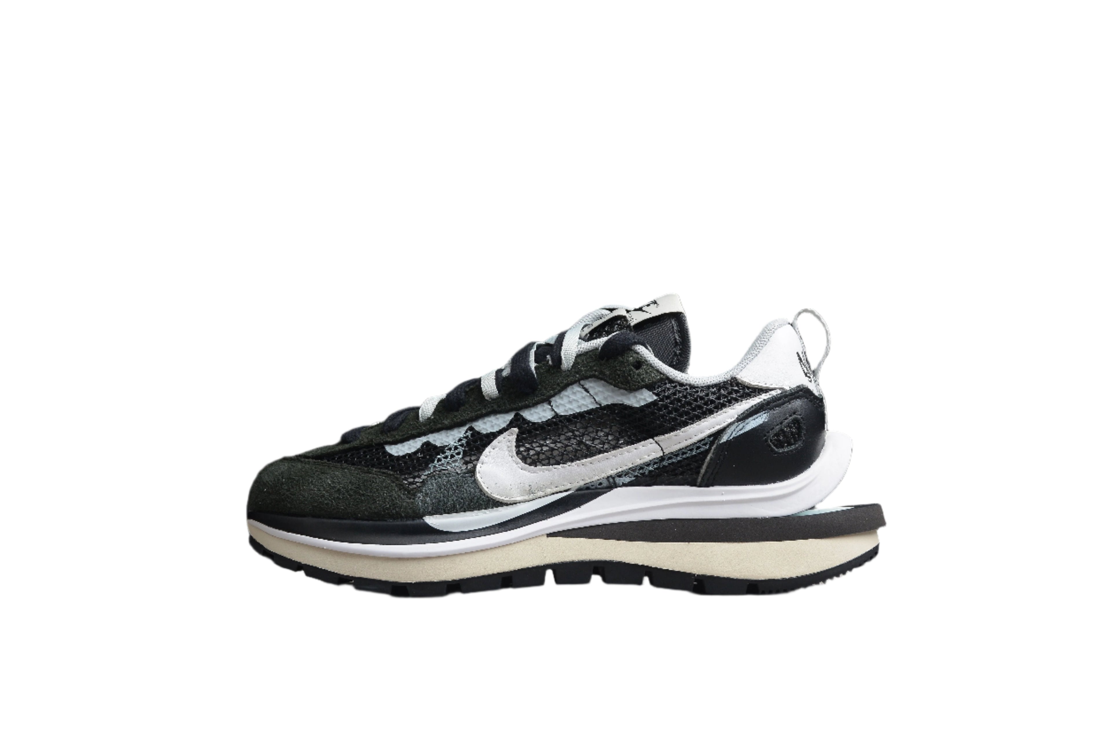 Nike x sacai VaporWaffle Black / White