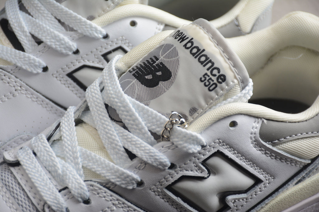 New Balance 550 Salt & Pepper