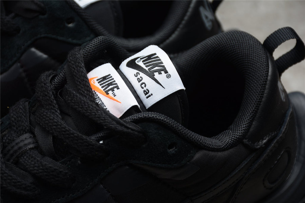 Nike X Sacai VaporWaffle Black