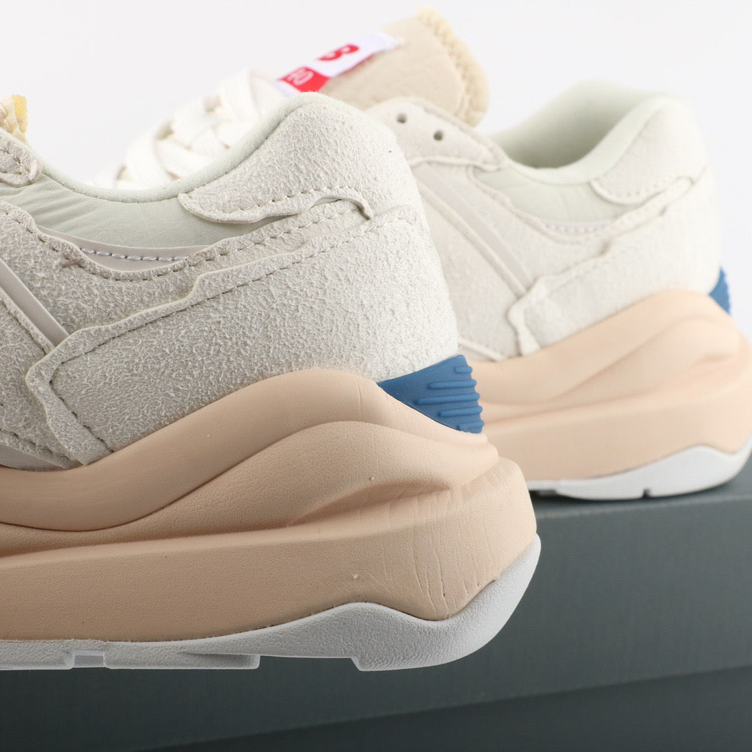 New Balance 5740 Sea Salt / Munsell White
