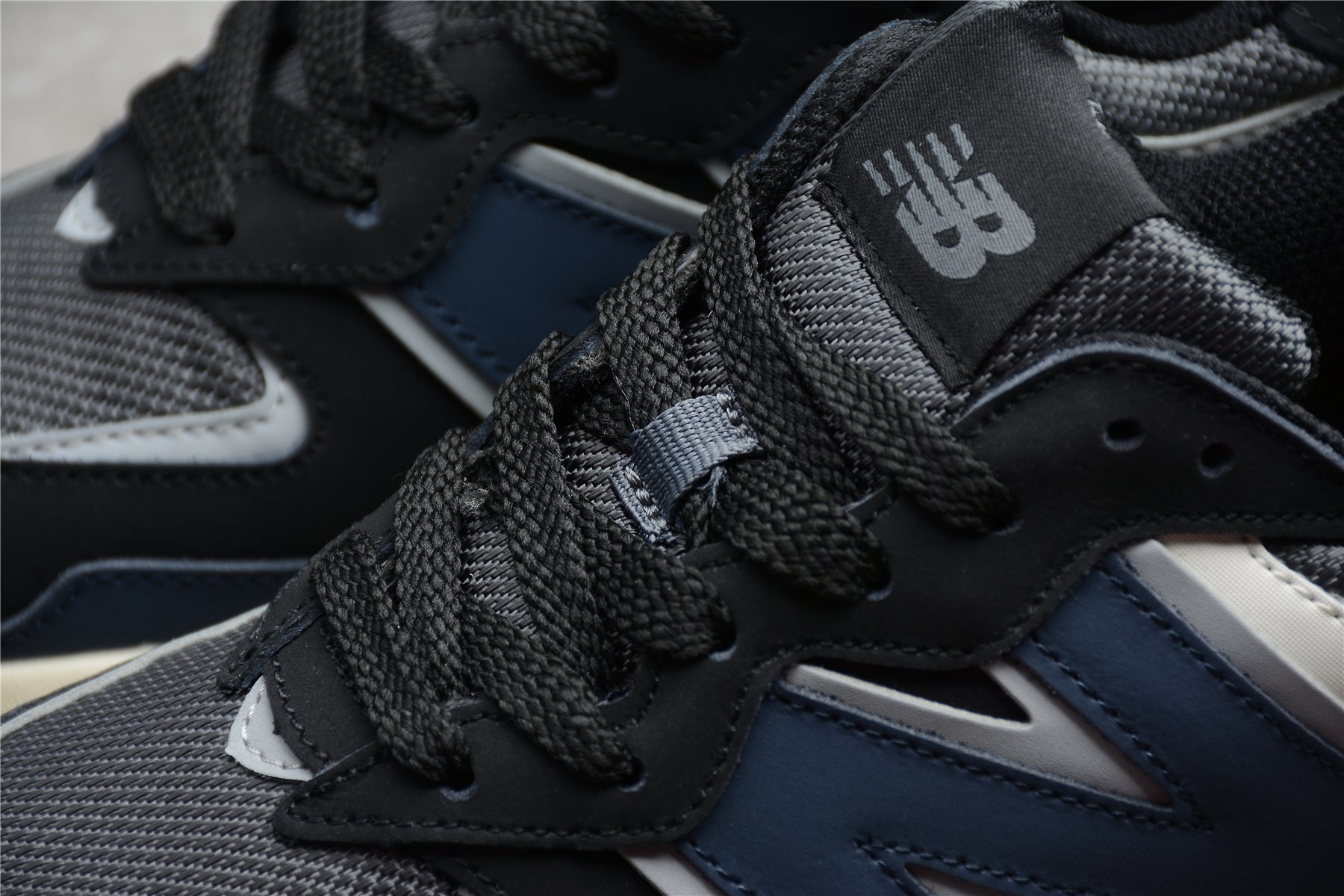 New Balance 5740 Dark Blue