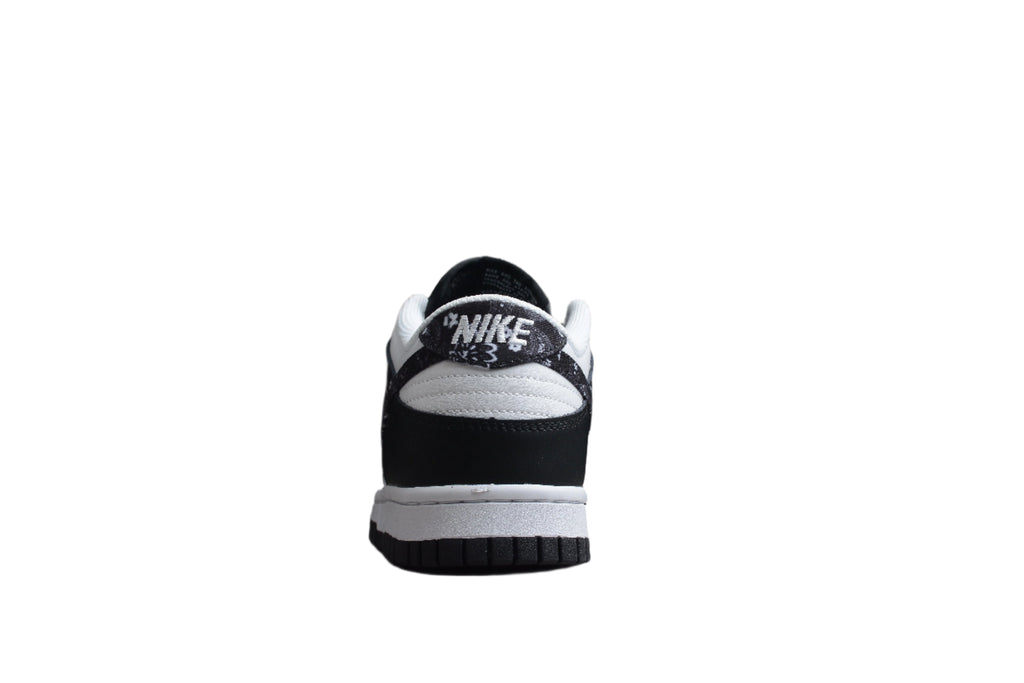 Nike Dunk Low White / Black