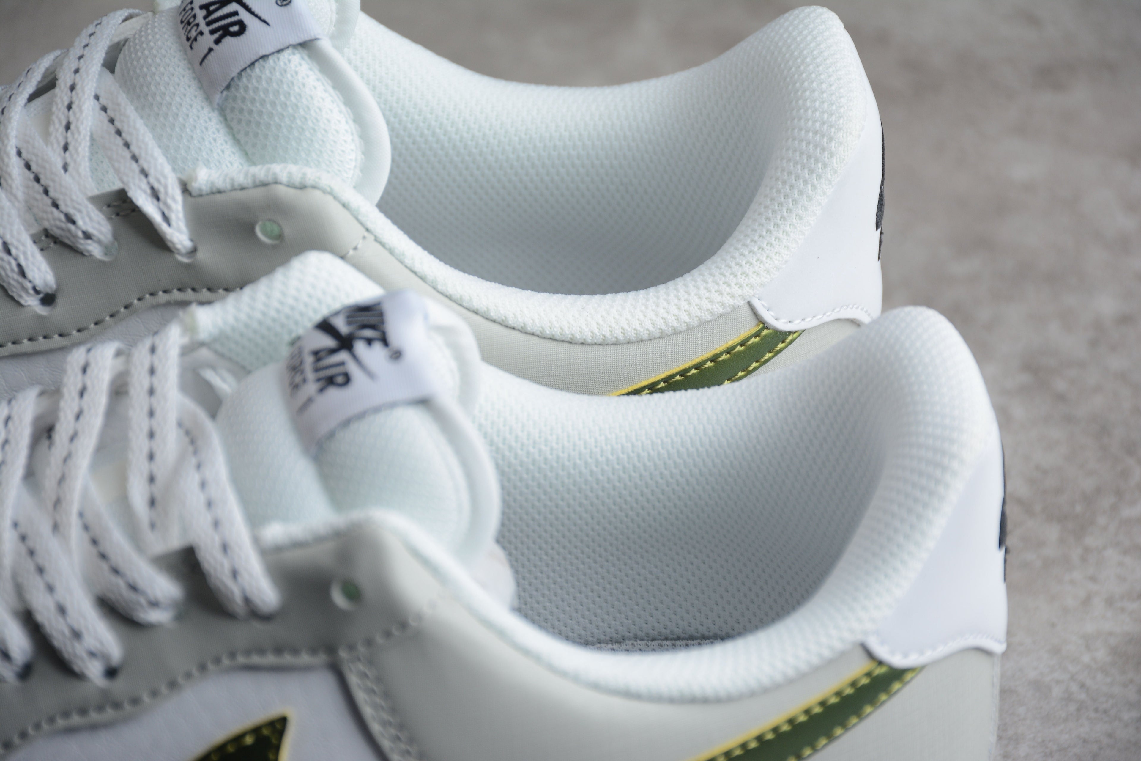 Nike Air Force One White / Grey / Green