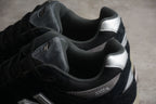 New Balance 2002R Black