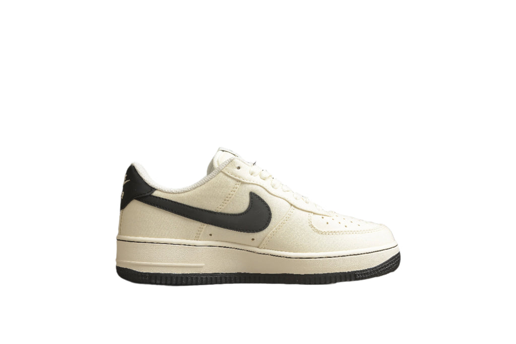 Nike Air Force One Phantom