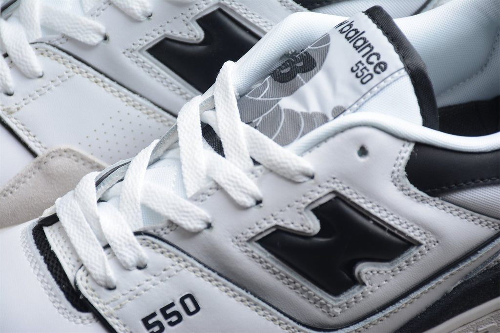 New Balance 550 White / Black