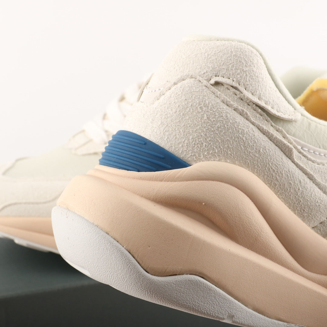 New Balance 5740 Sea Salt / Munsell White