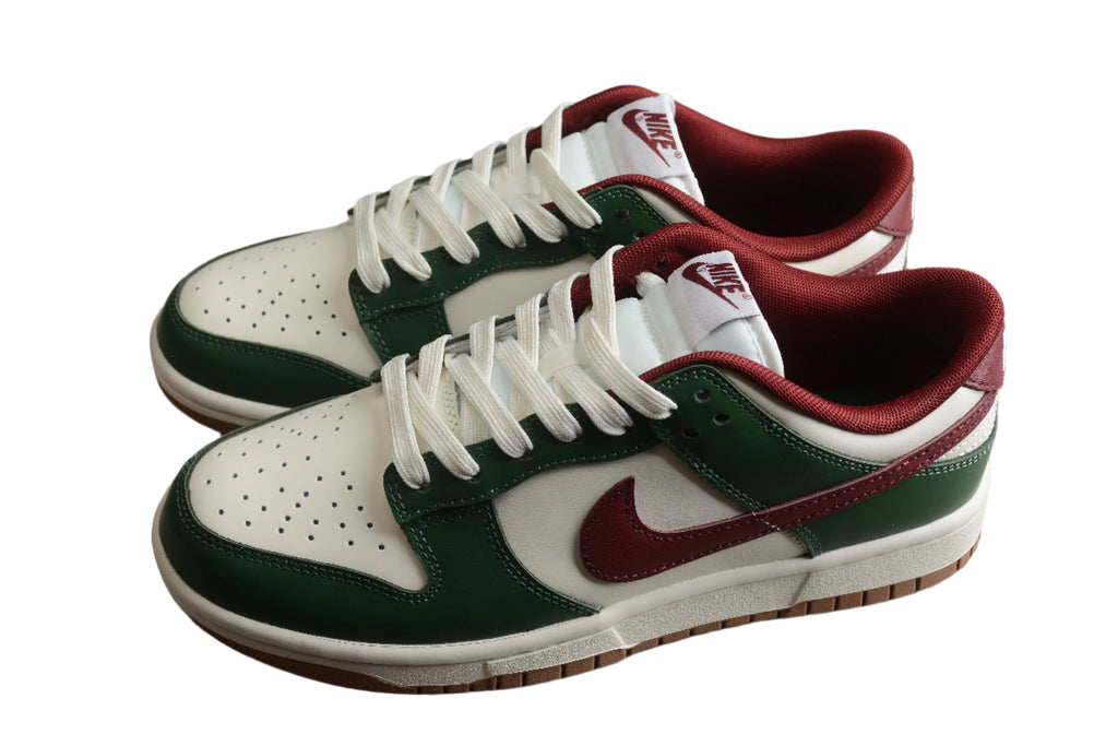 Nike Dunk Low  SB Green / Burgundy