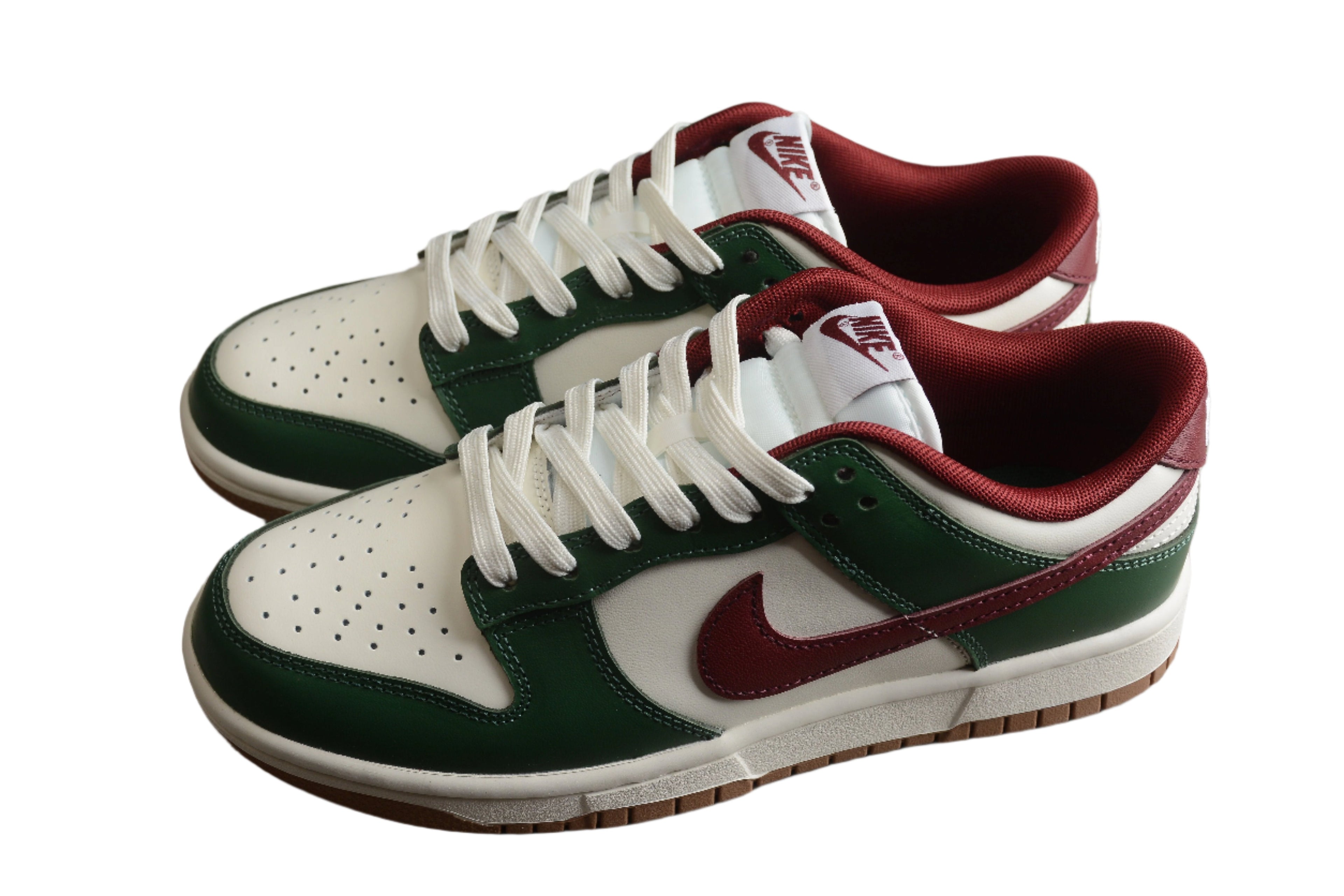 Nike Dunk Low  SB Green / Burgundy
