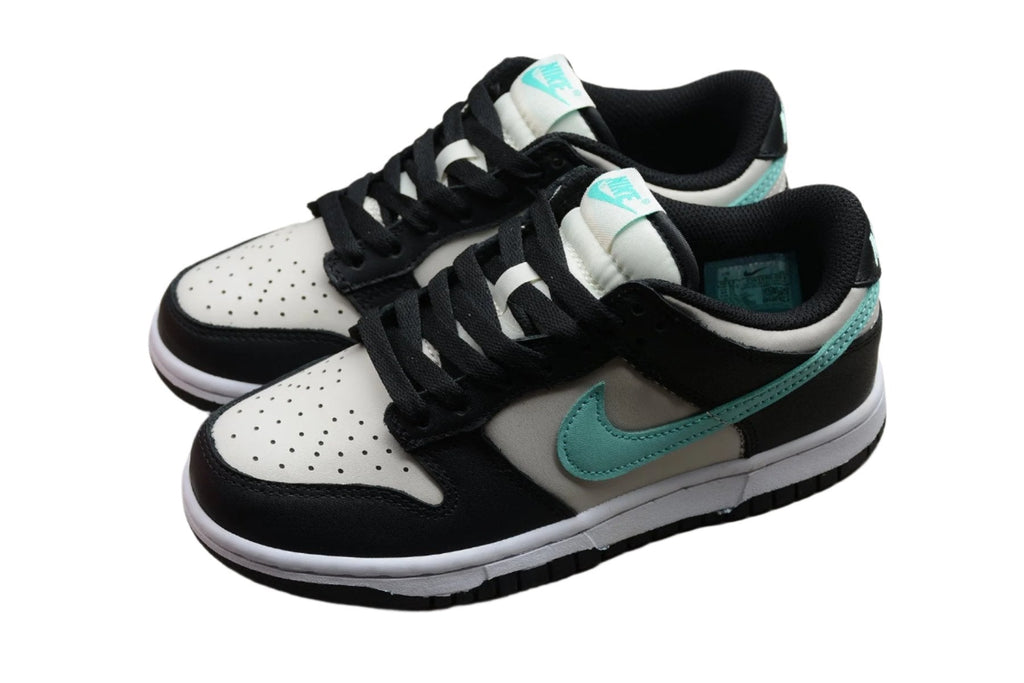 Nike Dunk Low SB Black / Tiffany