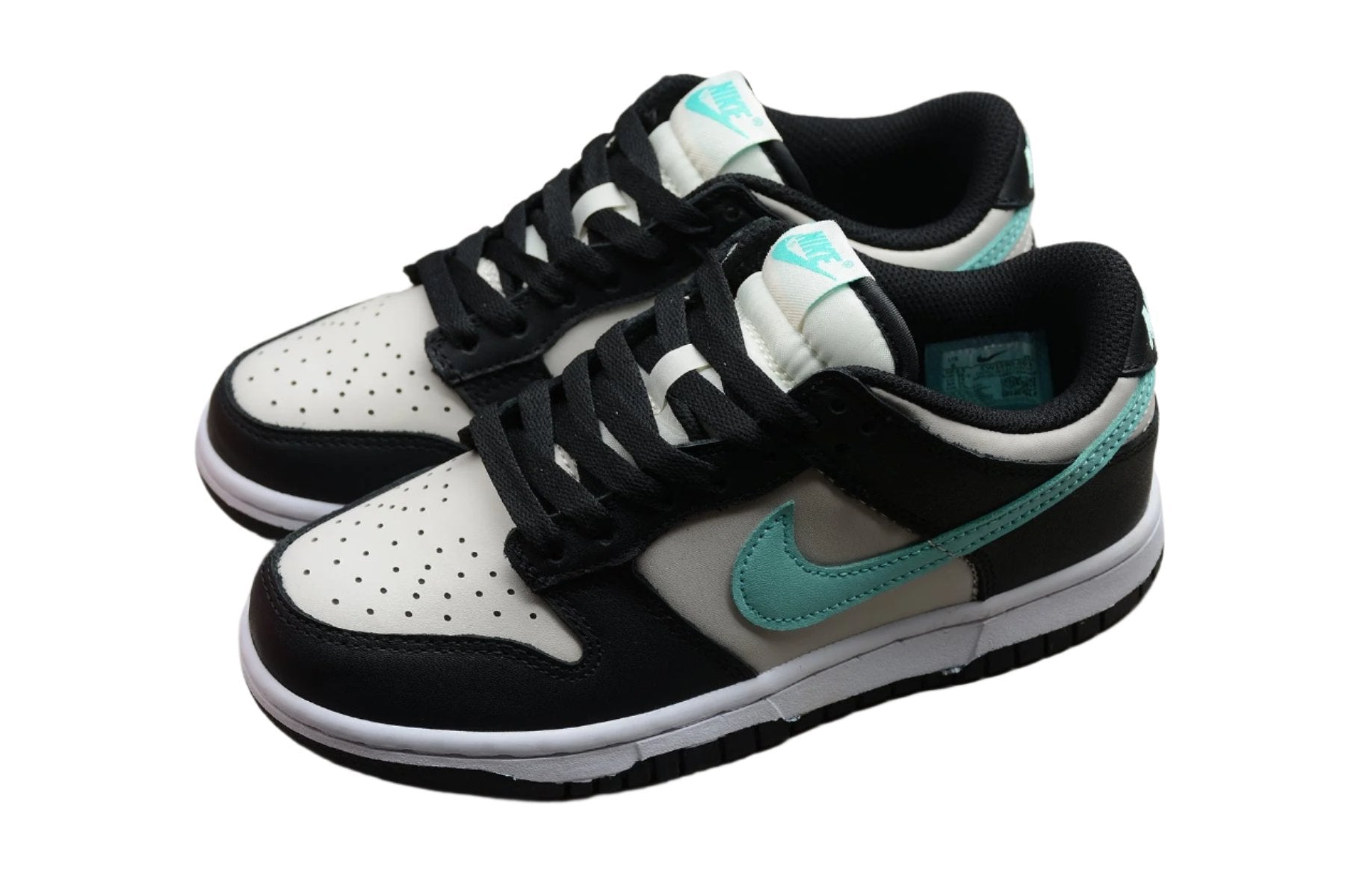 Nike Dunk Low SB Black / Tiffany