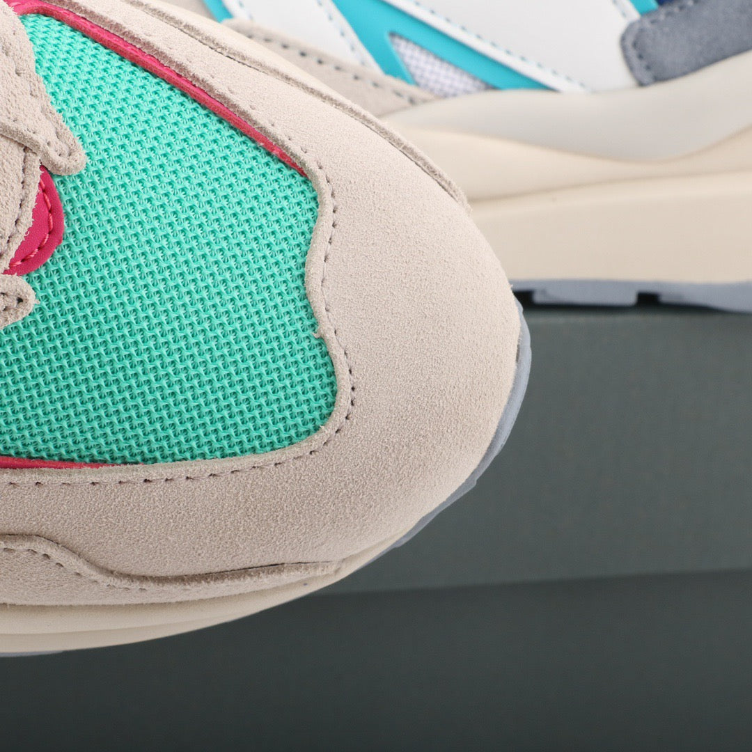 New Balance 5740 Astral Glow