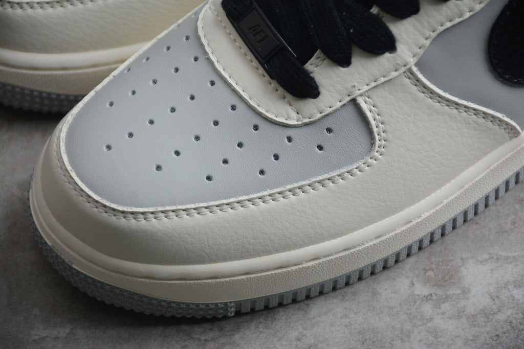 Nike Air Force One Phantom