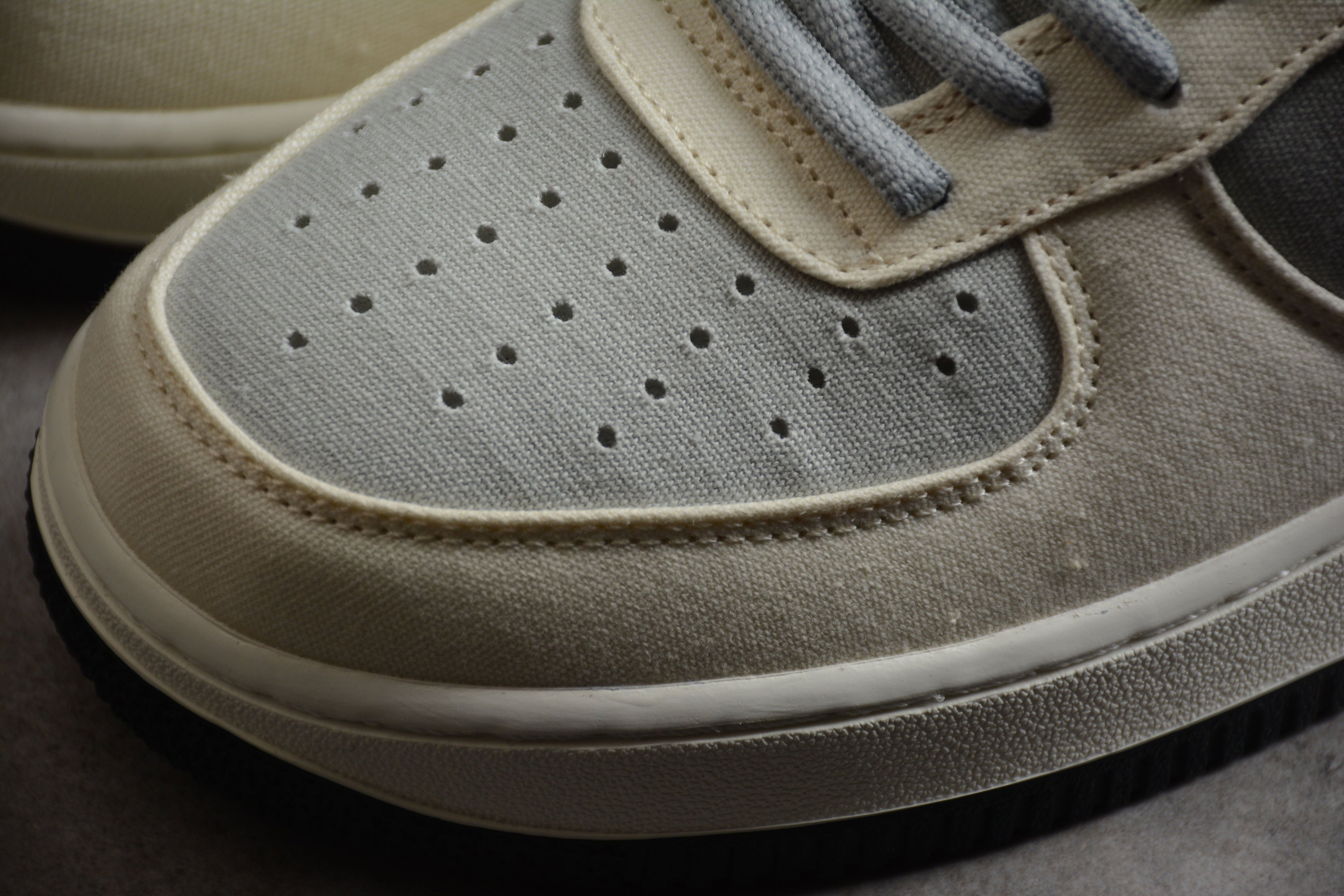 Nike Air Force One Coconut Milk / Light Silver / Crimson Tint