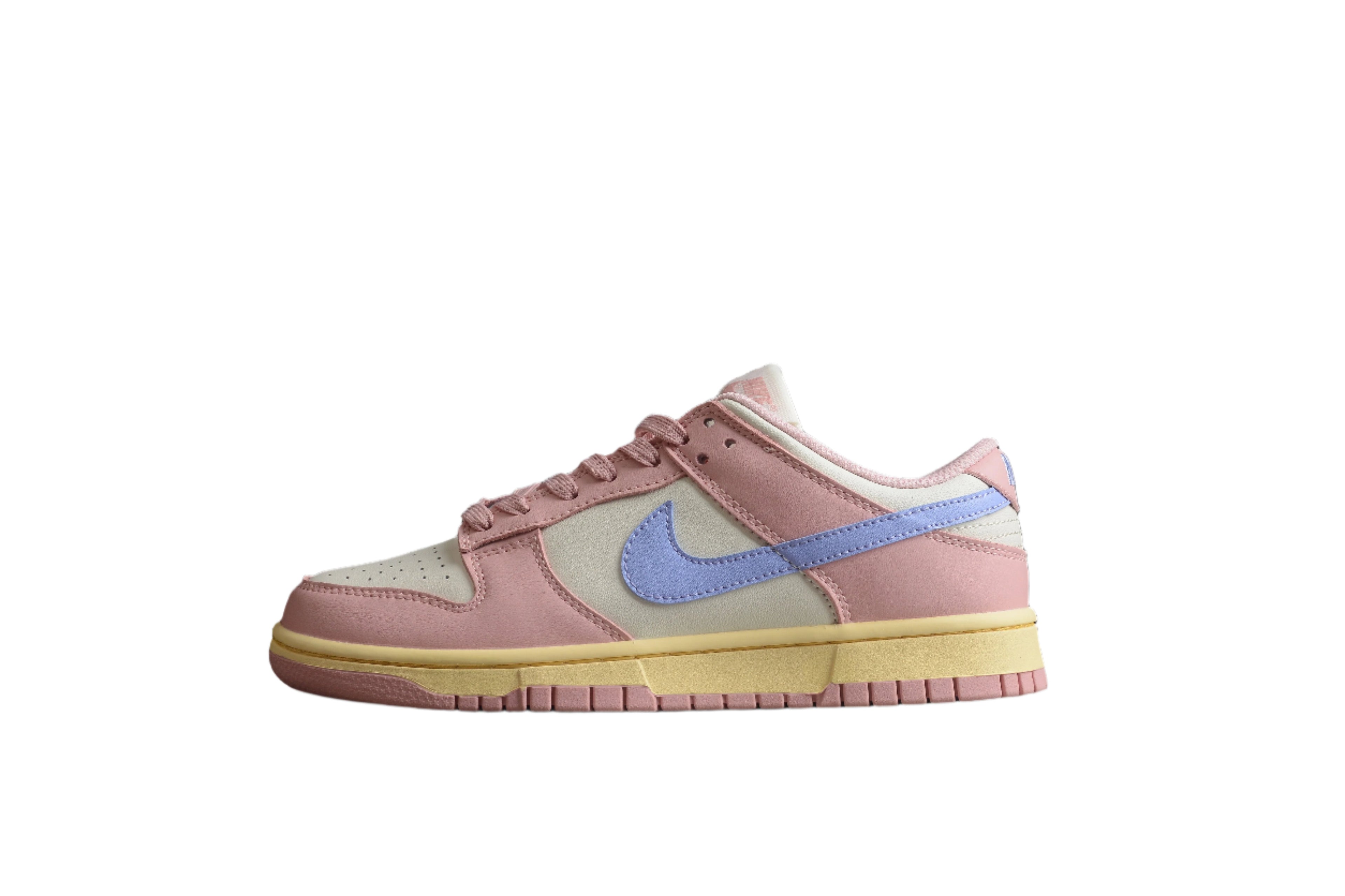 Nike Dunk Low  SB Oxford Pink