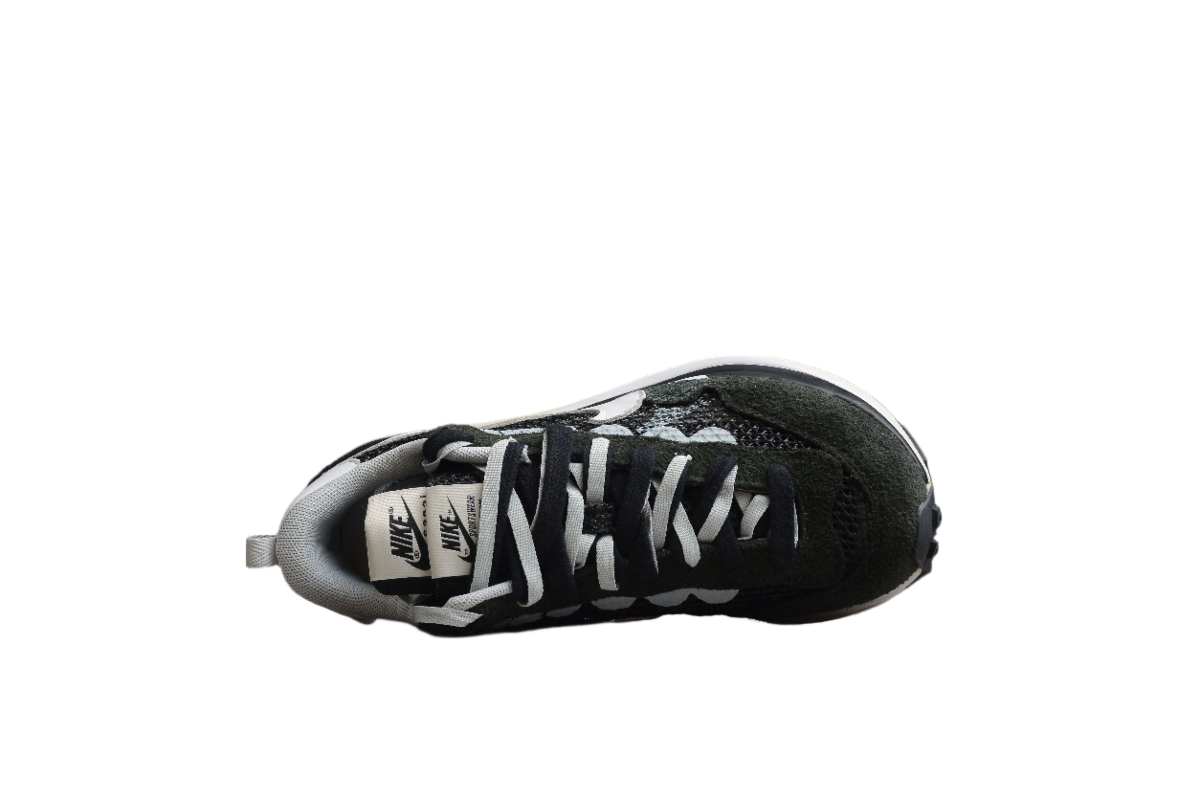 Nike x sacai VaporWaffle Black / White