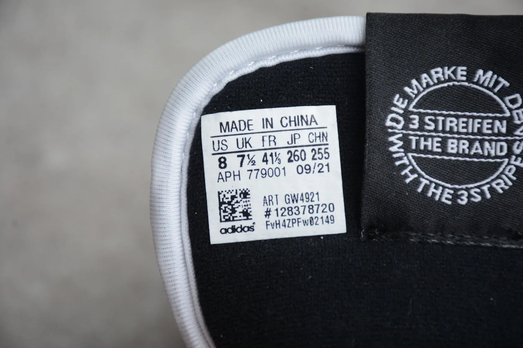Adidas Forum Bold Graphics / White Black