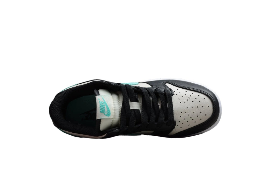 Nike Dunk Low SB Black / Tiffany