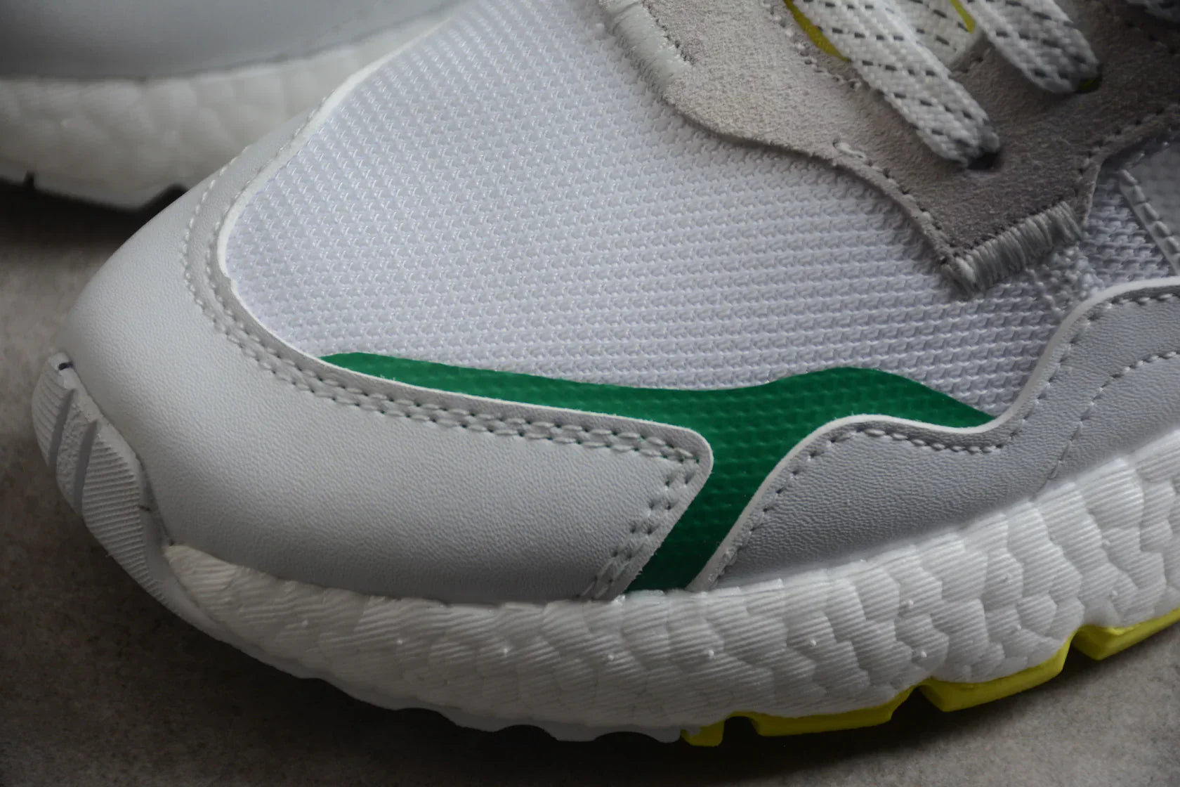 Adidas Jogger Boost White / Light Green