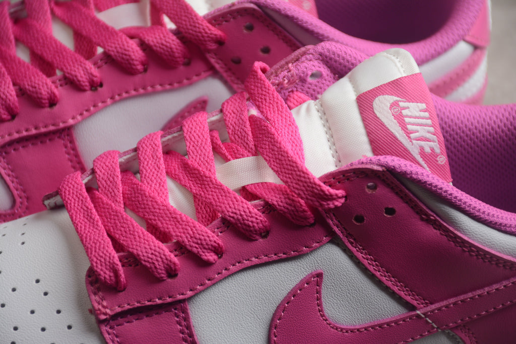 Nike Dunk Low  SB Fuchsia Pink