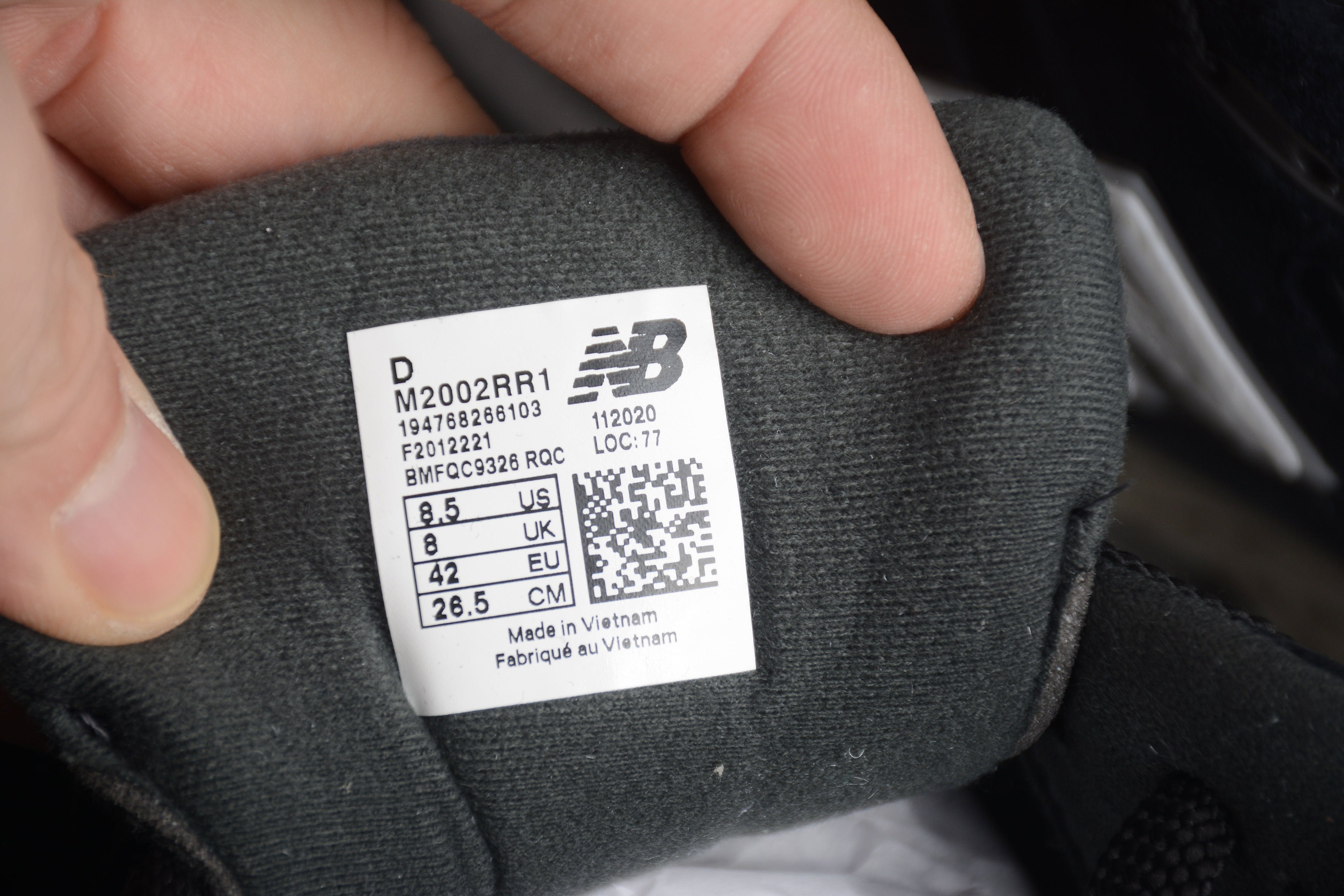New Balance 2002R Black