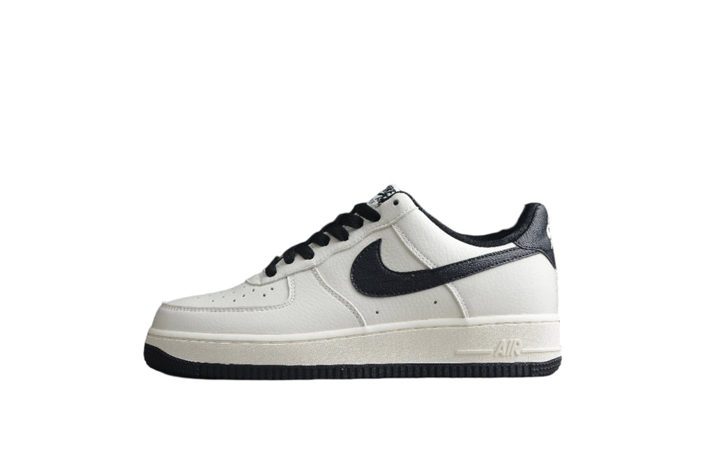 Nike Air Force One White / Black