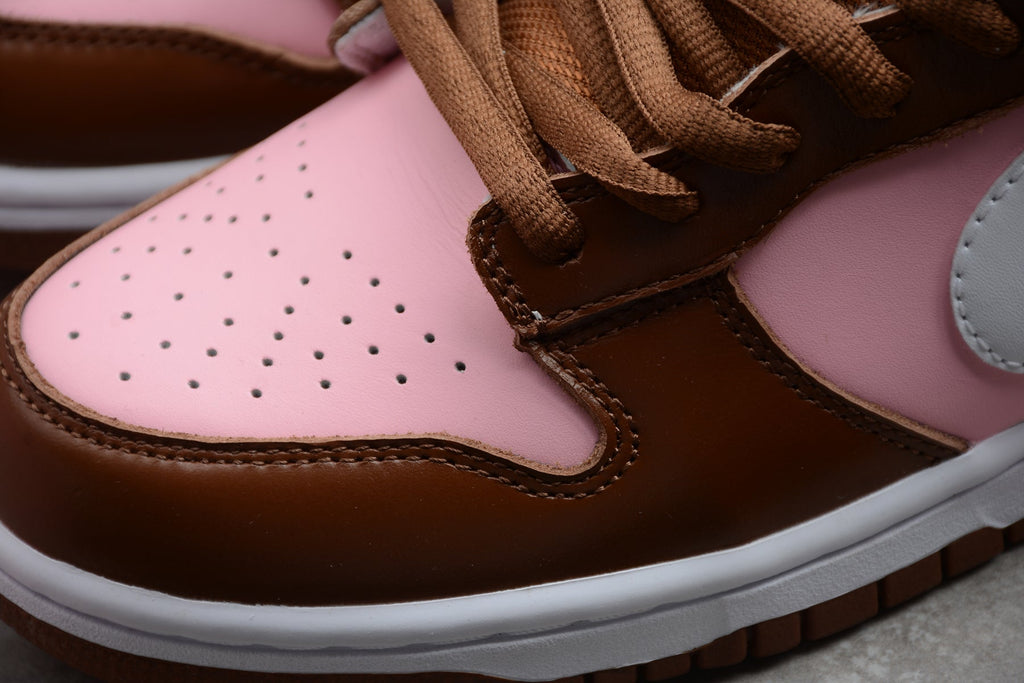 Nike Dunk Low  SB Brown Pink