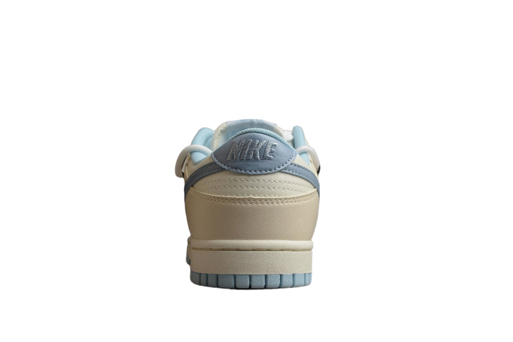 Nike Dunk Low SB Beige / Light Blue