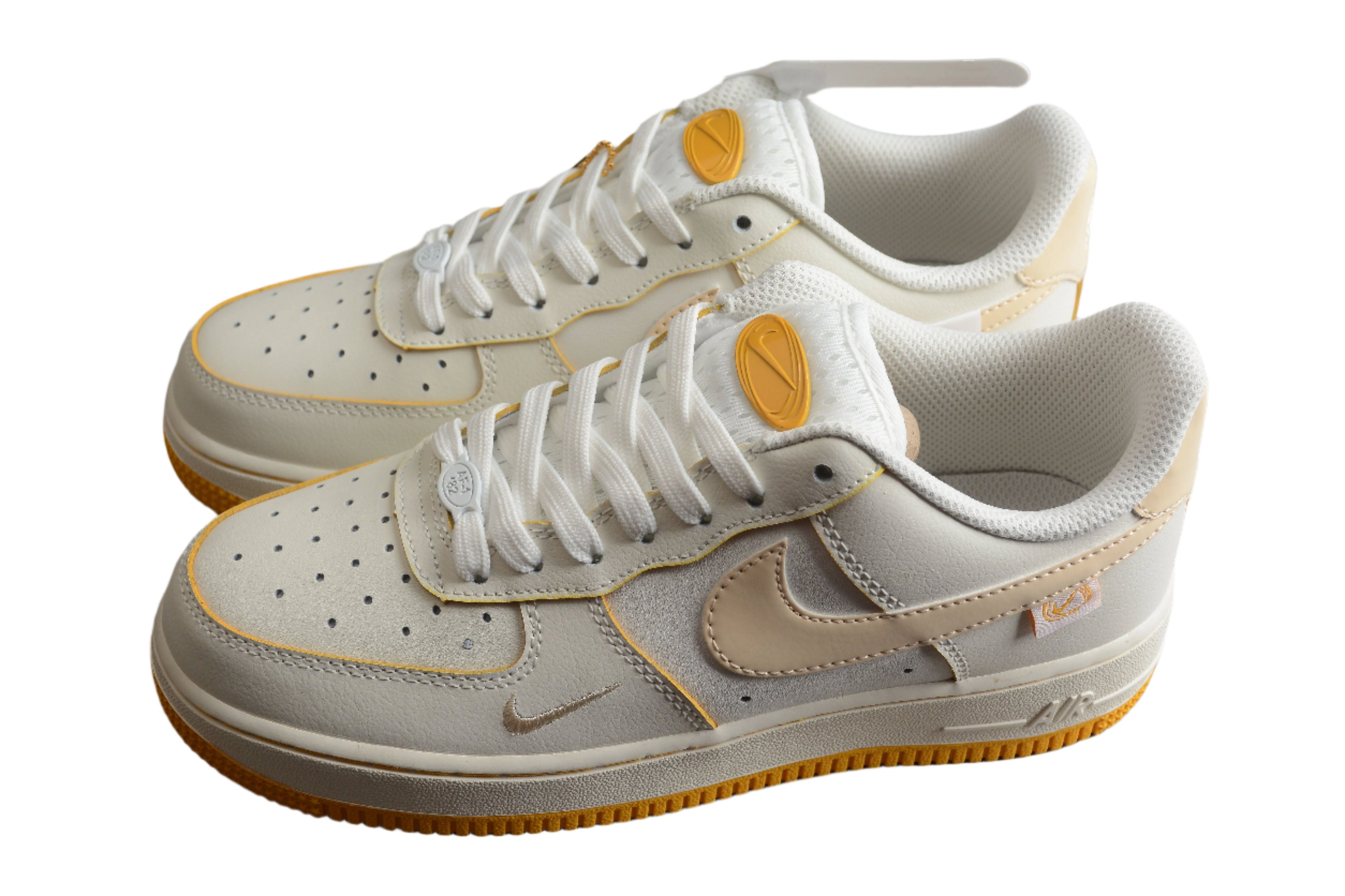 Nike Air Force One Light Orange