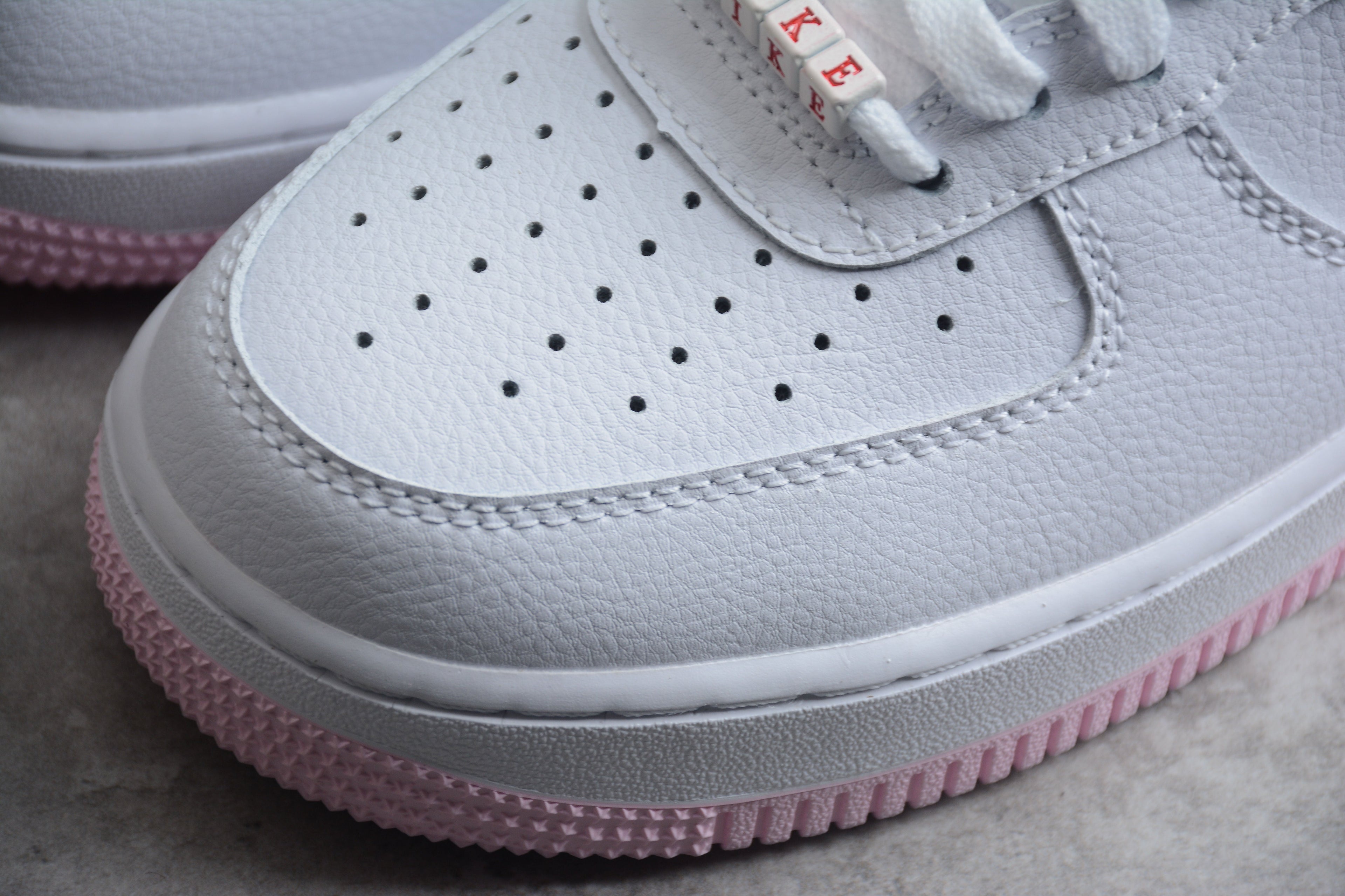 Nike Air Force One Light Pink
