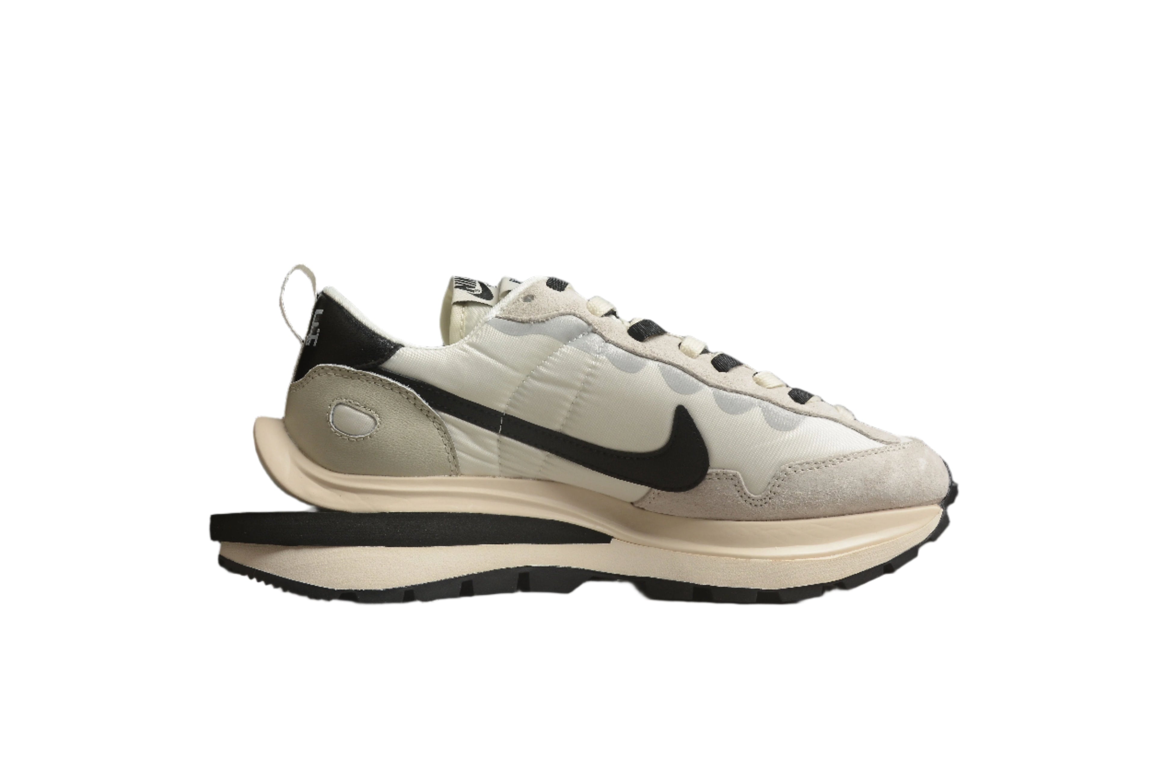 Nike x sacai VaporWaffle White / Black