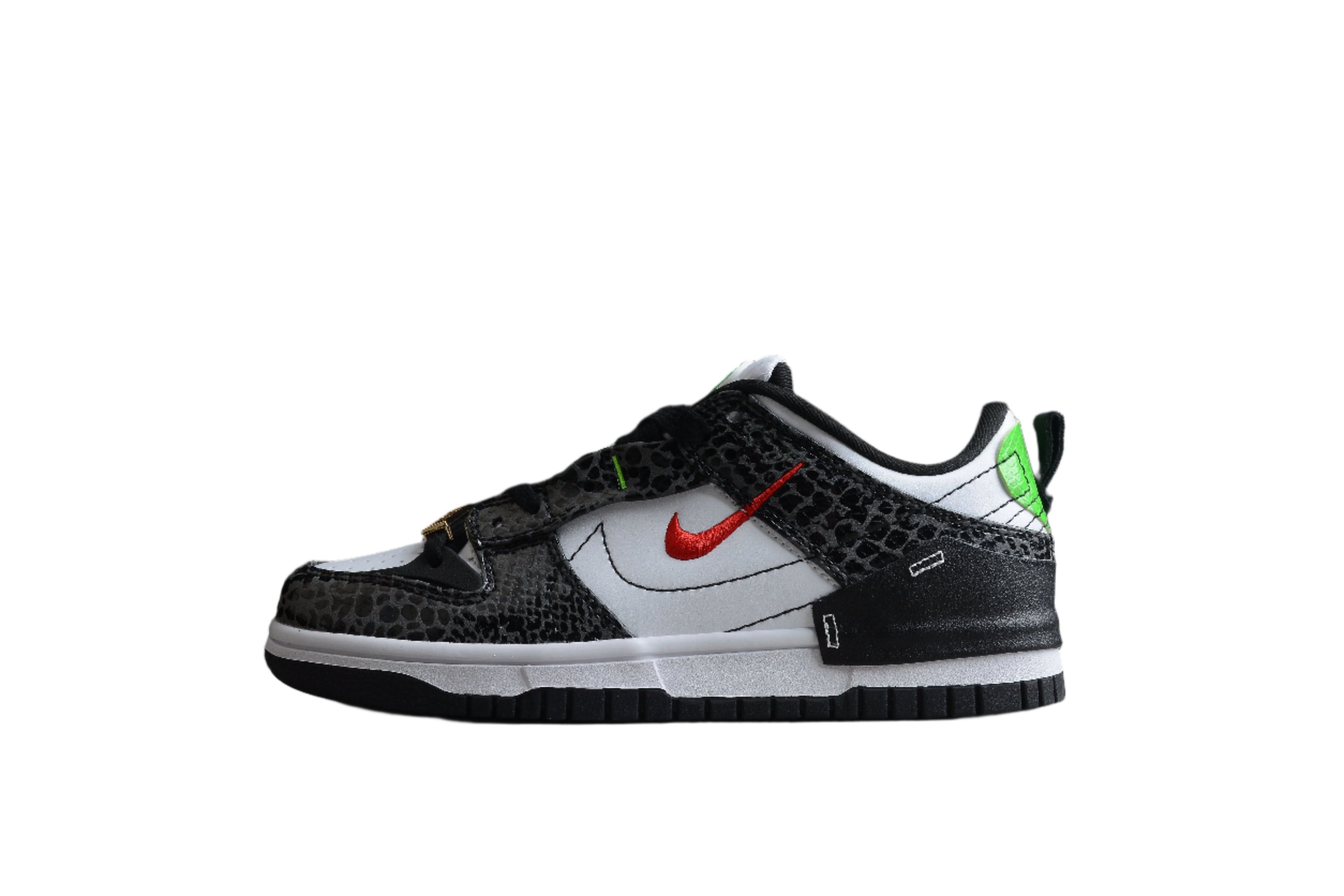 Nike Dunk Low SB Black / Red / Green