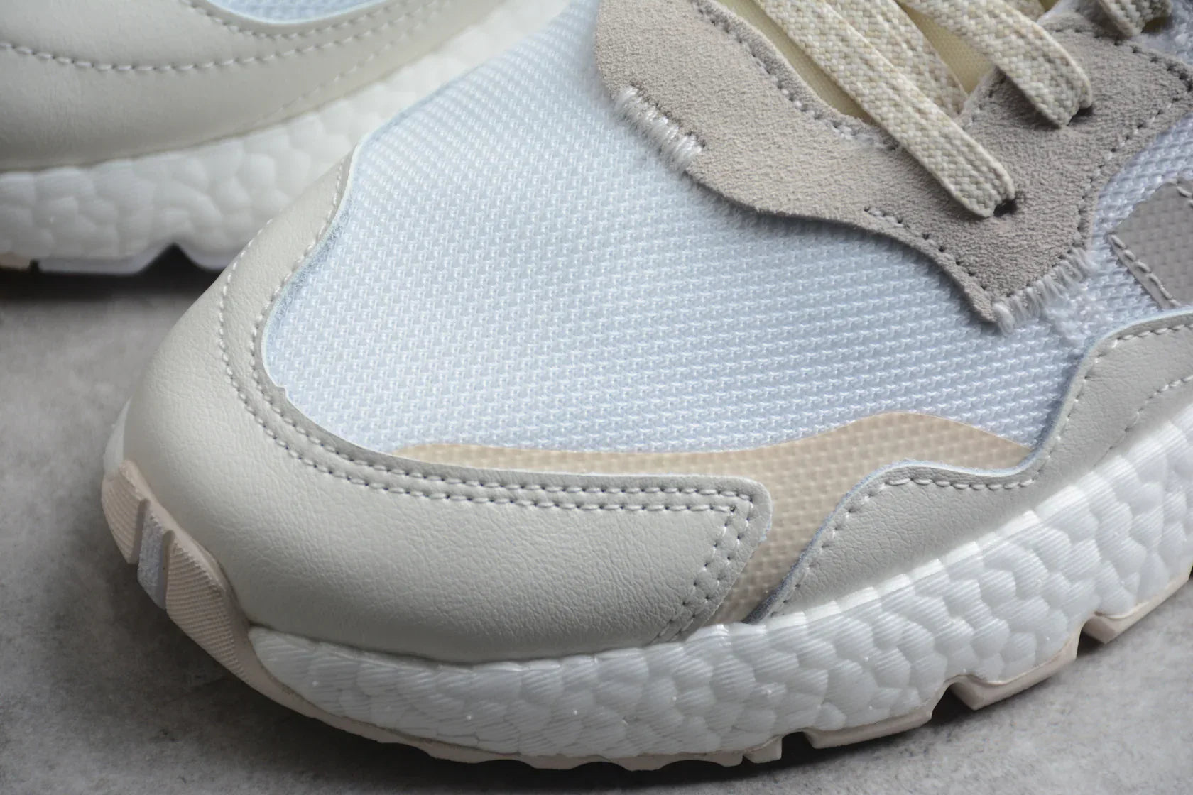 Adidas Jogger Boost White / Light Beige