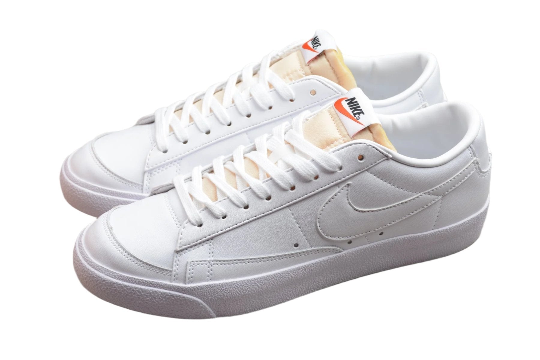 Nike Blazer Low White