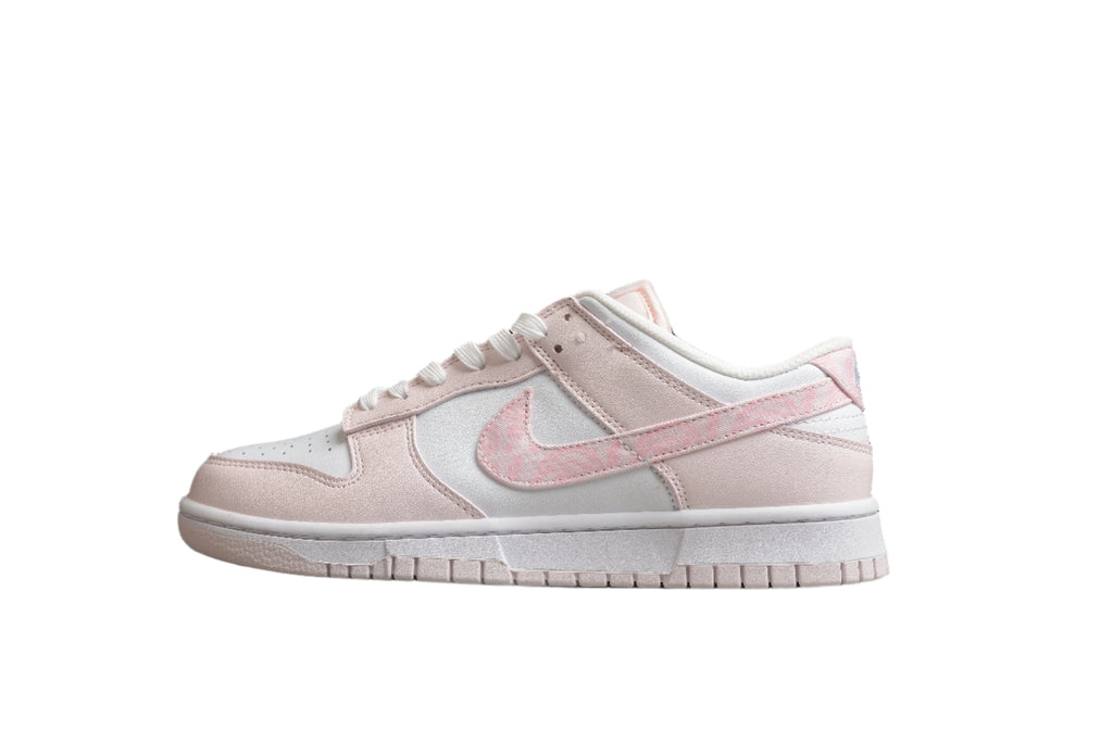 Nike Dunk Low  SB Pink Paisley