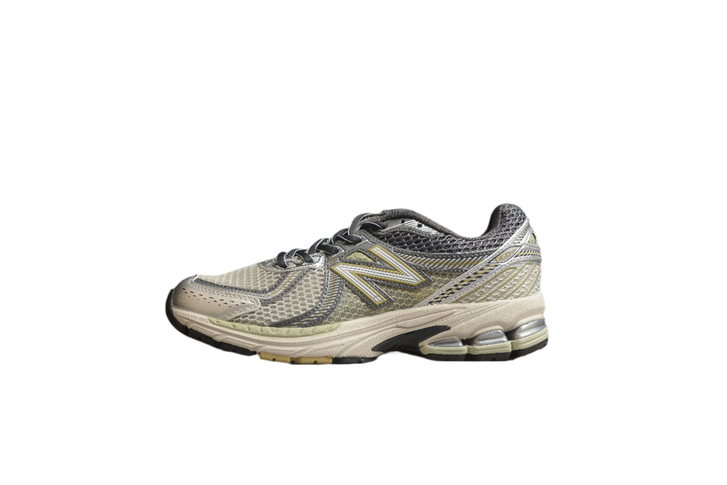 New Balance 860 Silver