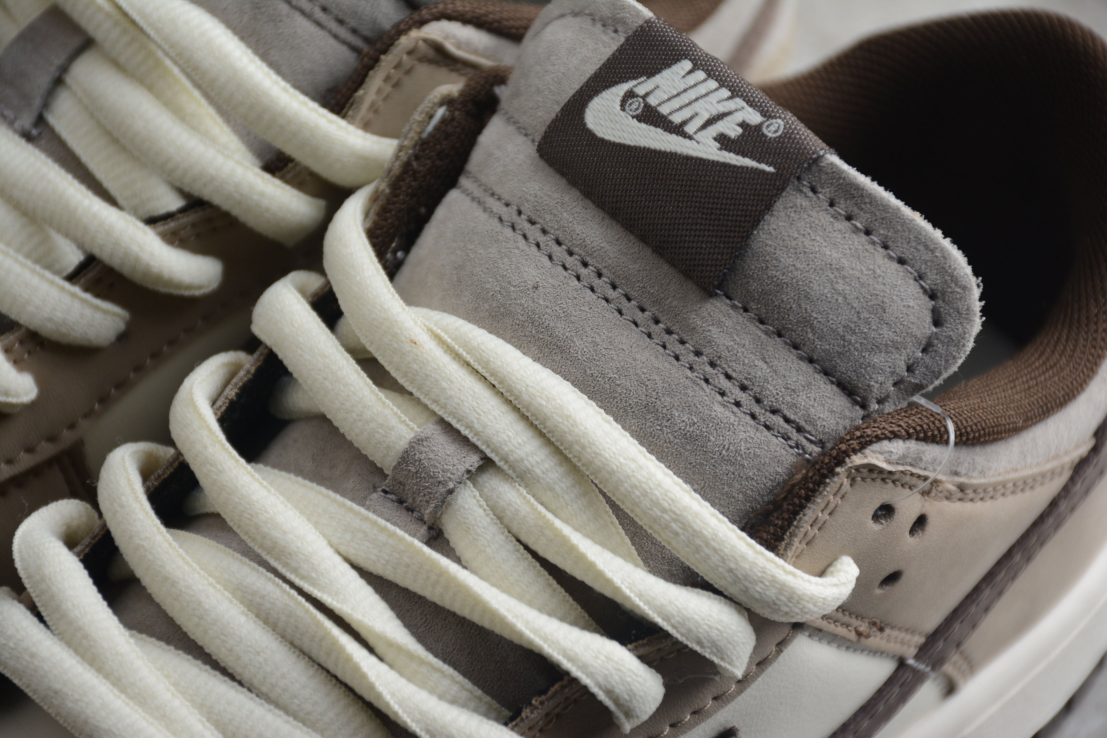 Nike Dunk Low SB Diffused Taupe