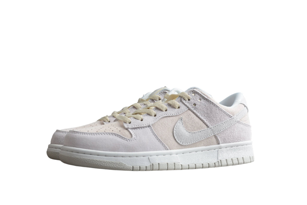 Nike Dunk Low SB Beige