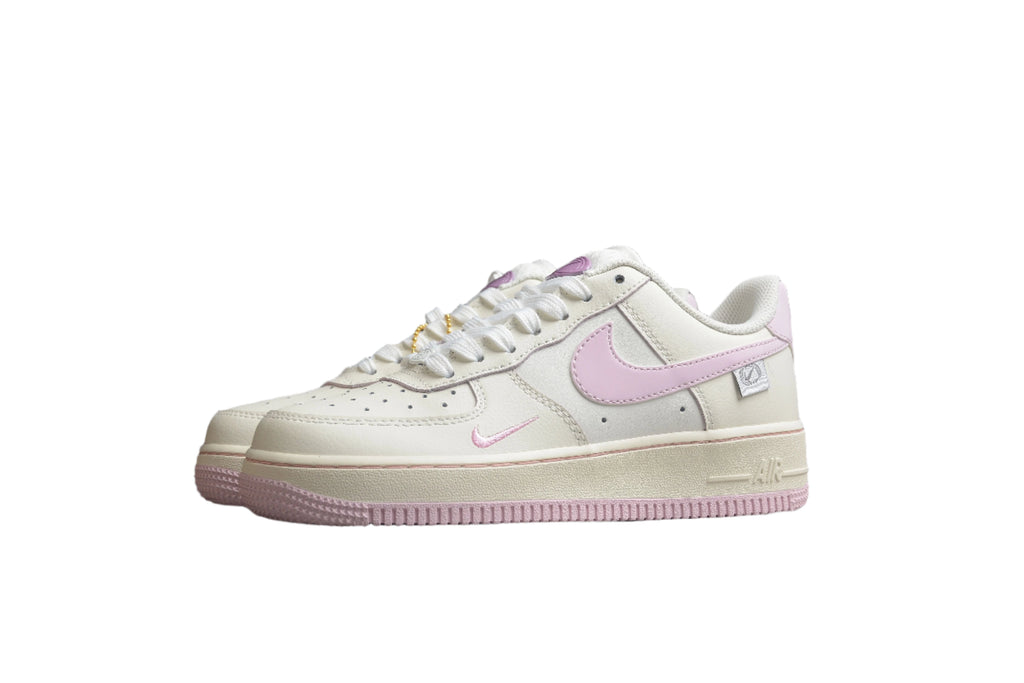 Nike Air Force One Light Pink