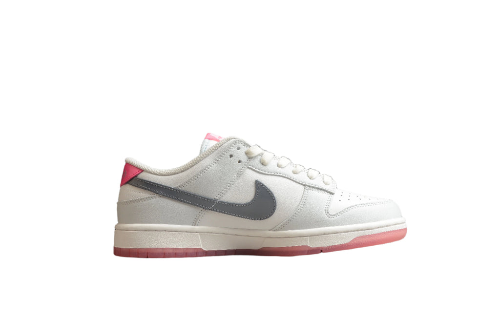 Nike Dunk Low  SB Grey / Pink